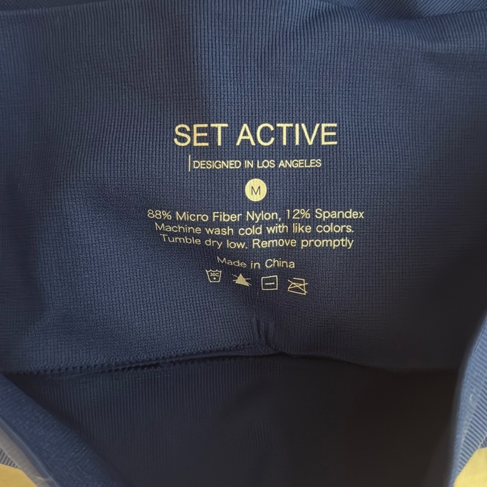 Set Active Deep Blue Shorts - image 3